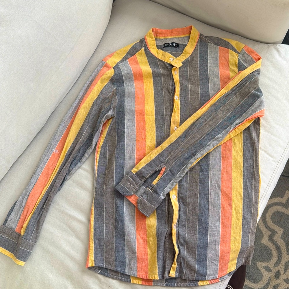 Men’s linen button up shirt